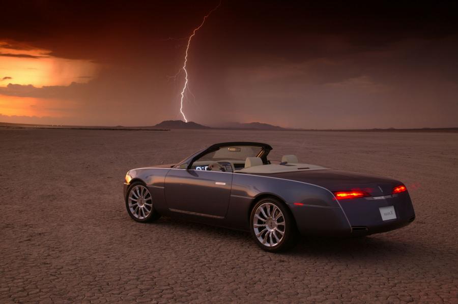  Lincoln Mark X Concept 2004 года  (фото 10 из 40)